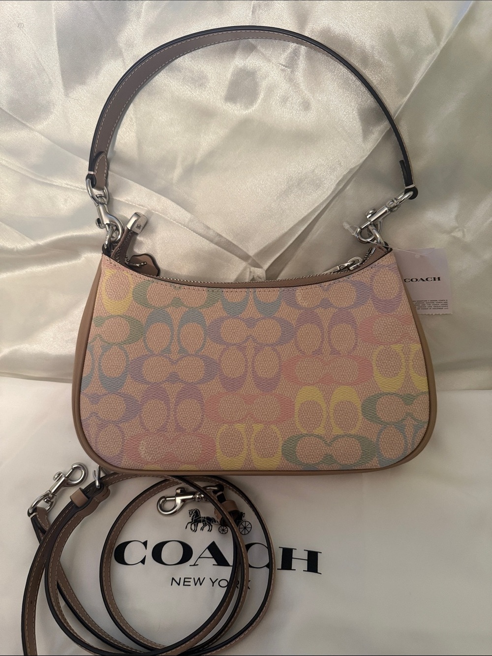 🌈Coach NWT Rainbow Pastel Print Teri Shoulder Bag/Tan Trim/Silver Hardware - Picture 5 of 11